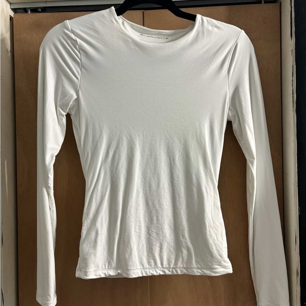 Soft A&F collection white long sleeve